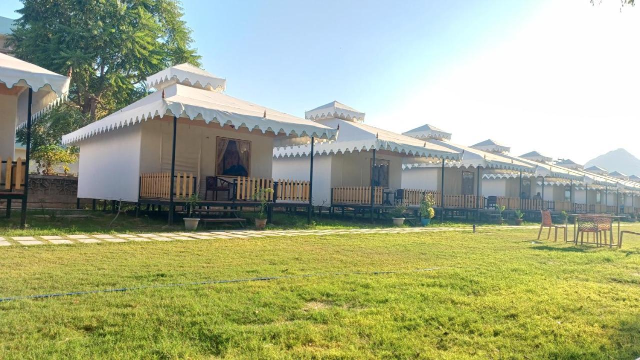 Royal Pushkar Camps- A Luxury Camp Resort Exterior photo
